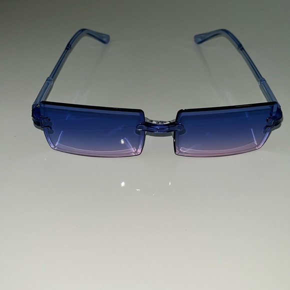 Blue rimless glasses - Picture 2 of 9